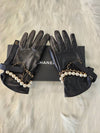 Women s chain pearl embellished leather gloves AA7328 7 5 Condition A - CHANEL - BALAAN 7