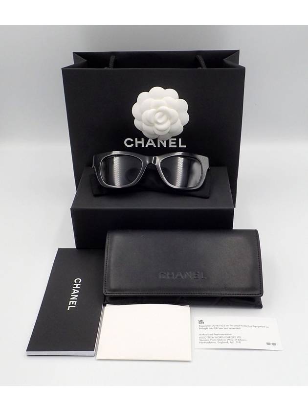 Eyewear Heart Logo Square Sunglasses Black - CHANEL - BALAAN 10