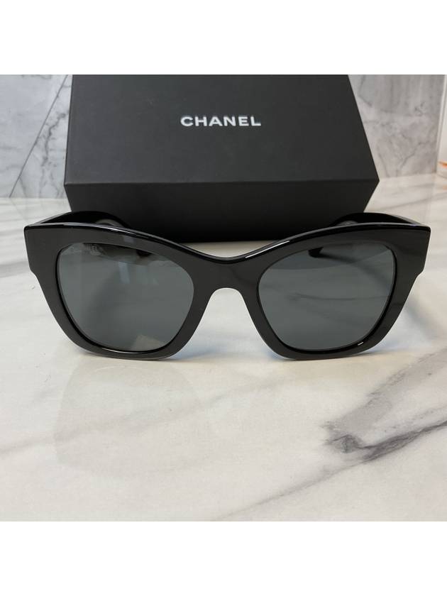 Eyewear Heart Logo Square Sunglasses Black - CHANEL - BALAAN 5