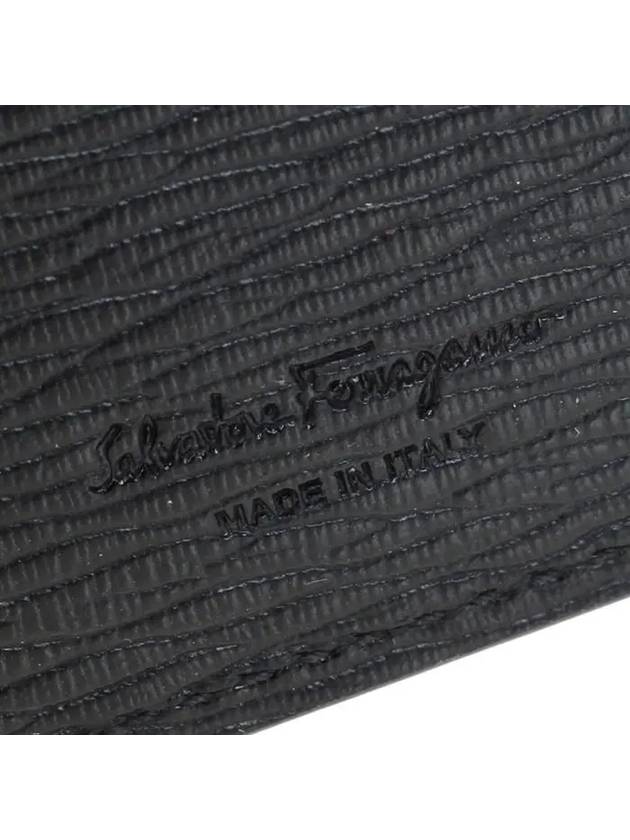 Ganzio Pebble 3-Fold Card Wallet Black - SALVATORE FERRAGAMO - BALAAN.