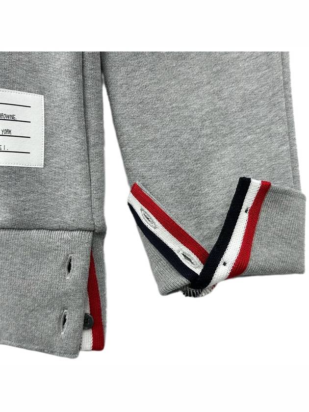 Center Back Stripe Crewneck Sweatshirt Light Grey - THOM BROWNE - BALAAN 4