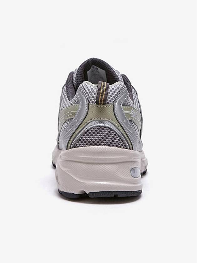 530 Low Top Sneakers Earth Silver - NEW BALANCE - BALAAN 6