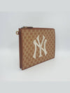 Women s New York Yankees Logo Clutch - GUCCI - BALAAN 15