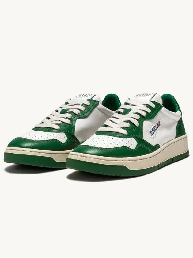 Women's Medalist Green Tab Leather Low Top Sneakers White - AUTRY - BALAAN 2