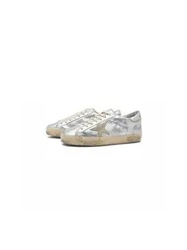 Superstar Classic Low Top Sneakers Silver - GOLDEN GOOSE - BALAAN 8