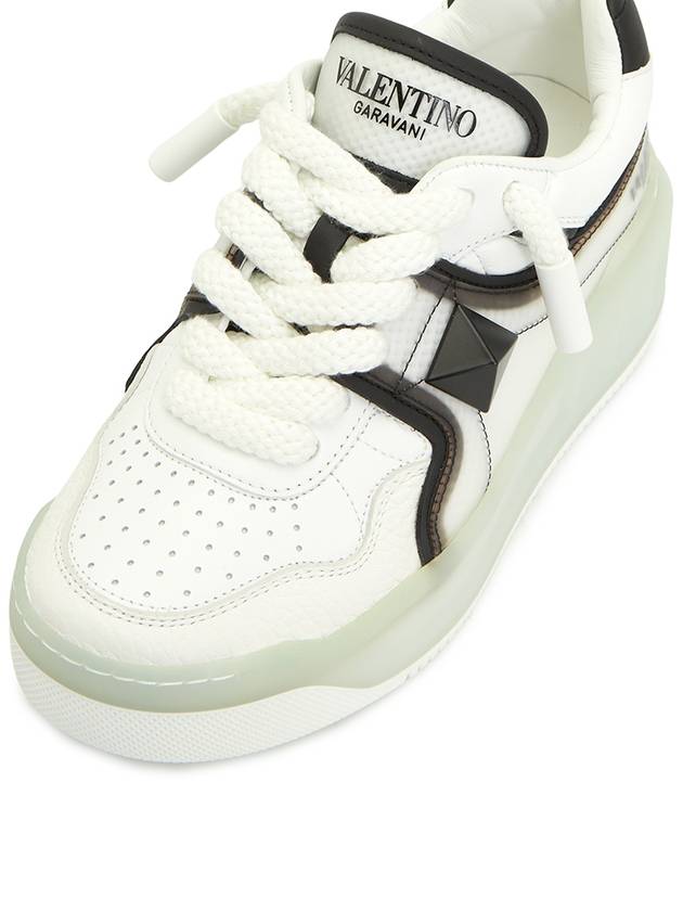 One Stud Low Top Sneakers White - VALENTINO - BALAAN 8