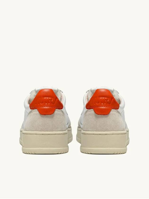 Women's Medalist Low Top Sneakers White Orange - AUTRY - BALAAN 5