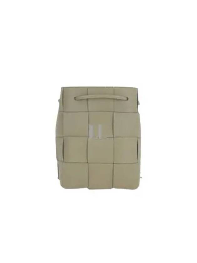 Intrecciato Cassette Small Bucket Bag Travertine - BOTTEGA VENETA - BALAAN 2