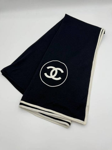 Women's CC Logo Cashmere Silk Jenny Muffler Black A52032 - CHANEL - BALAAN 1