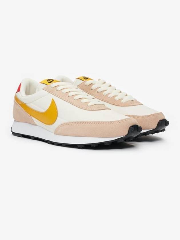 Daybreak Low Top Sneakers Pale Ivory - NIKE - BALAAN 4