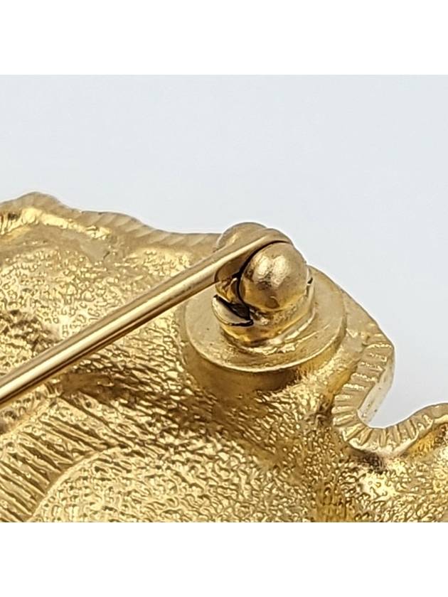 Women s gold bug brooch 3945 - CHANEL - BALAAN 19