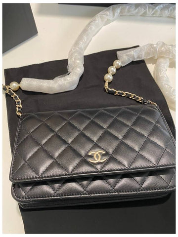 Pearl Strap Woc Gold Lambskin Chain Cross Bag Black AP2579 B07531 94305 - CHANEL - BALAAN 1