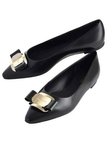 Ferragamo New Vara Plate Ballet Flats Women Shoes - SALVATORE FERRAGAMO - BALAAN 1