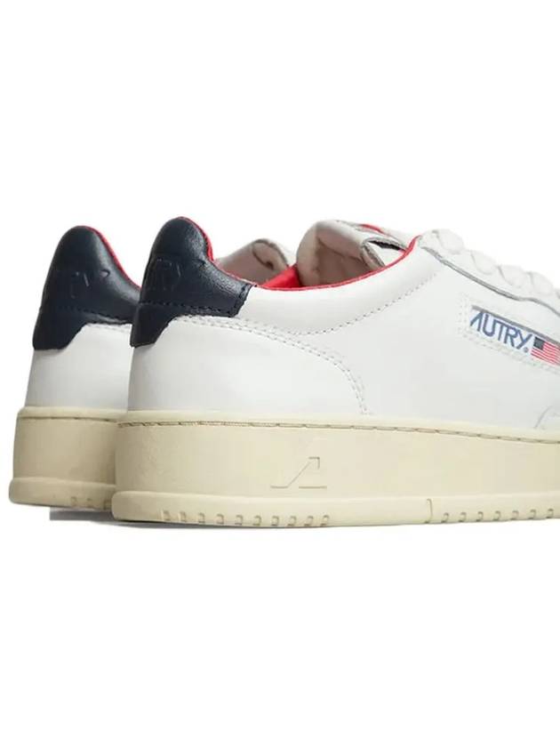 Men's Medalist Navy Red Tab Leather Low Top Sneakers White - AUTRY - BALAAN 5