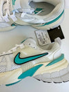 V2K Run Low Top Sneakers Dusty Cactus - NIKE - BALAAN 3