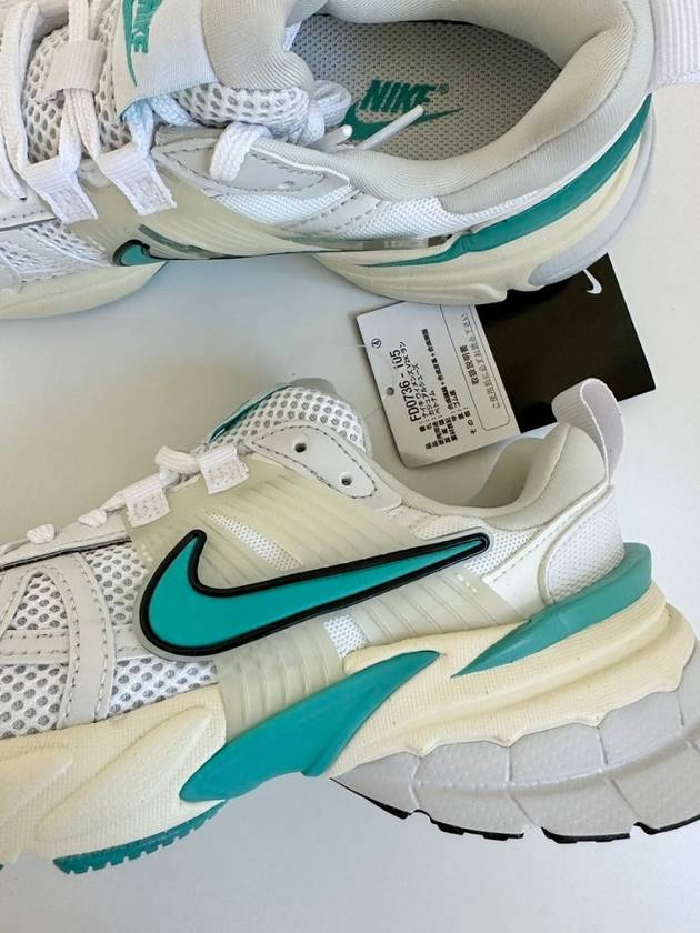 V2K Run Low Top Sneakers Dusty Cactus - NIKE - BALAAN 3