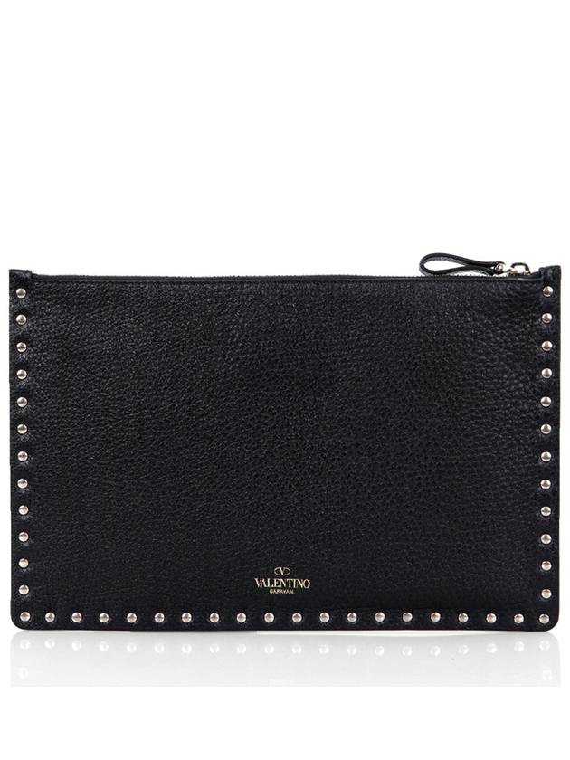 Rockstud Soft Grain Clutch Bag Black - VALENTINO - BALAAN 2