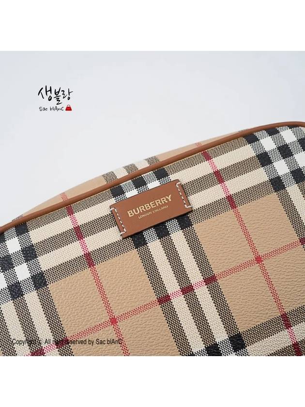 Medium Check Travel Pouch Bag Archive Beige - BURBERRY - BALAAN 5