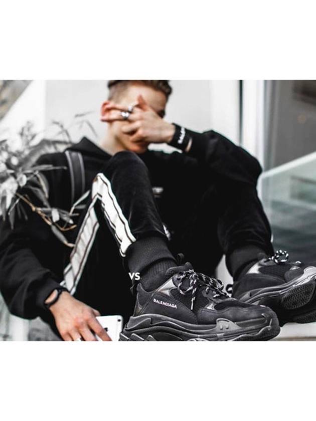 Triple S Black 43 - BALENCIAGA - BALAAN 10