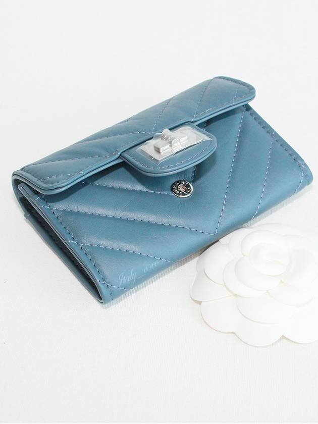 2 55 Chevron Vintage Lambskin Snap Card Wallet Blue Gray Silver A80831 B06751 NR651 - CHANEL - BALAAN 7