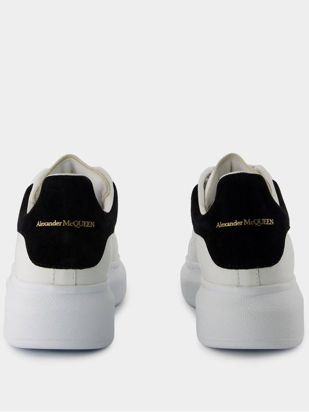 Oversize Sneakers - Alexander McQueen - Leather - White - ALEXANDER MCQUEEN - BALAAN 3