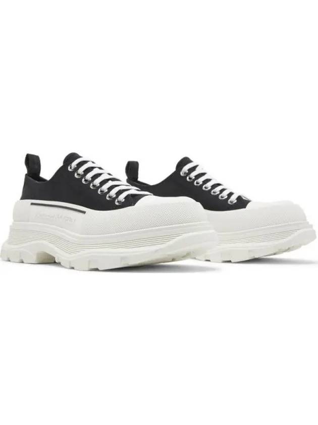 Tread Slick Platform Low Top Sneakers Black White - ALEXANDER MCQUEEN - BALAAN 2