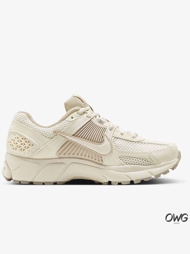 Zoom Vomero 5 Low Top Sneakers Ivory - NIKE - BALAAN 7