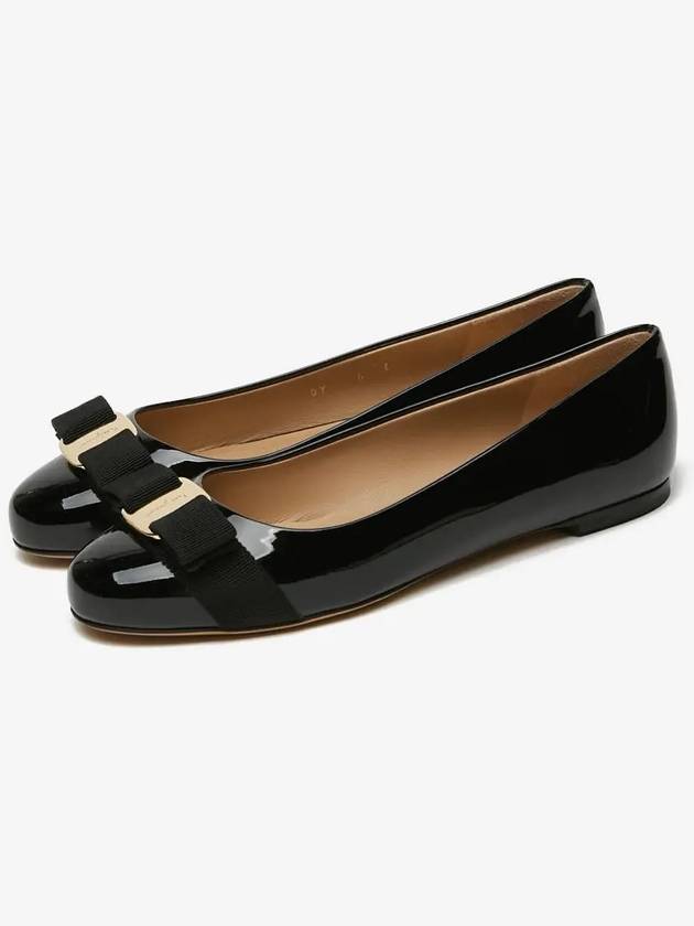 Women’s Varina Bellet Flats Black - SALVATORE FERRAGAMO - BALAAN 3