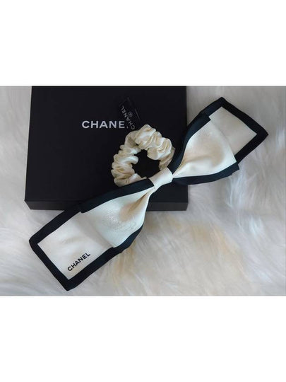 Hair Chouchou Ribbon Silk Scrunch White - CHANEL - BALAAN 2