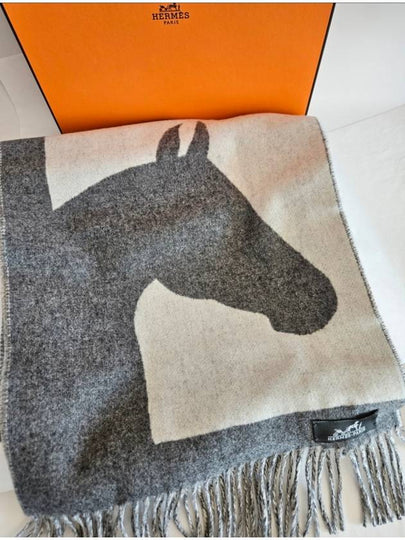 Cashmere Casaque Love Story Muffler Gray Ivory H254043 - HERMES - BALAAN 2