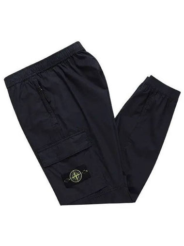 31303 A0020 Della Paracadute Waffen Logo Patch Cargo Jogger Men s Long Pants 1138926 - STONE ISLAND - BALAAN 1