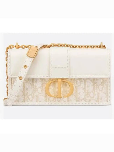 30 Montaigne East West Chain Bag Latte SmoothM9334UDEW M941 - DIOR - BALAAN 1