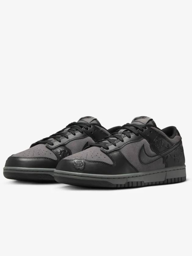 Dunk Low Top Sneakers Black - NIKE - BALAAN 6