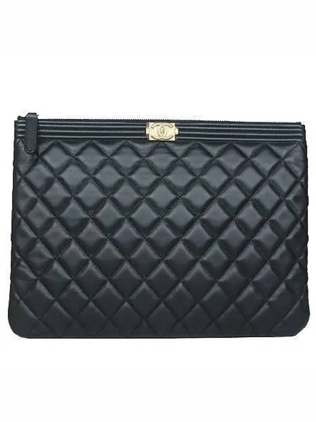 A84406 Black Lambskin Boy Gold New Medium Clutch - CHANEL - BALAAN 1