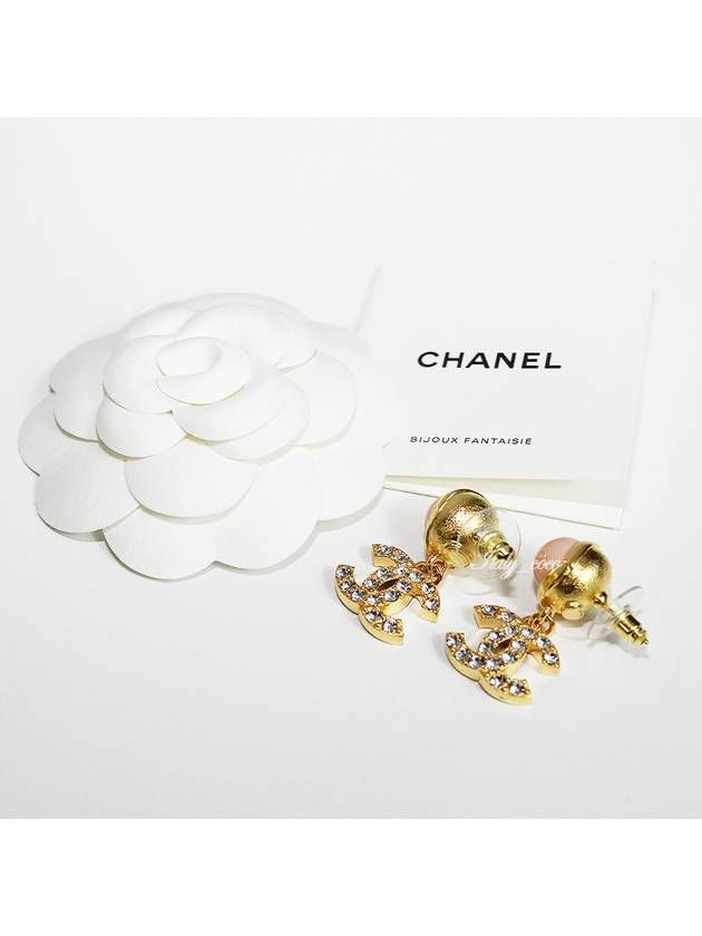 CC Logo Pearl Crystal Drop Earrings Gold - CHANEL - BALAAN 4