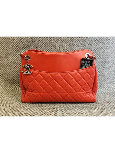 Lambskin matelass quilted CC chain shoulder bag - CHANEL - BALAAN 1