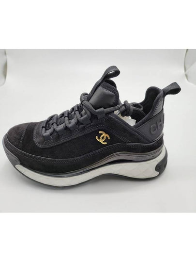 Logo Mixed Fibers Suede Low Top Sneakers Black - CHANEL - BALAAN 2