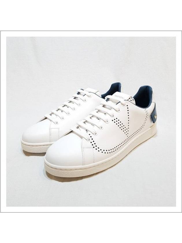 Men's V Logo Backnet Low Top Sneakers White Blue - VALENTINO - BALAAN 2