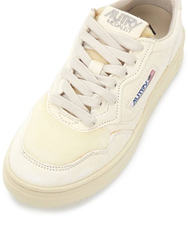 Medalist Pony Skin Low Top Sneakers White - AUTRY - BALAAN 8