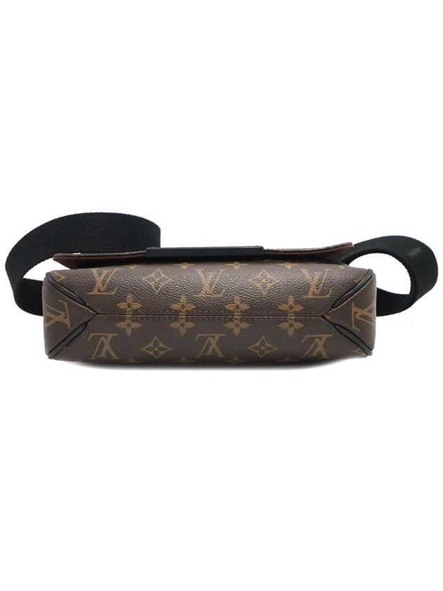 Women s Louis Vuitton M40935 Monogram Makassar District PM Messenger Crossbody Bag gt cross Gangbuk used luxury goods - LOUIS VUITTON - BALAAN 7