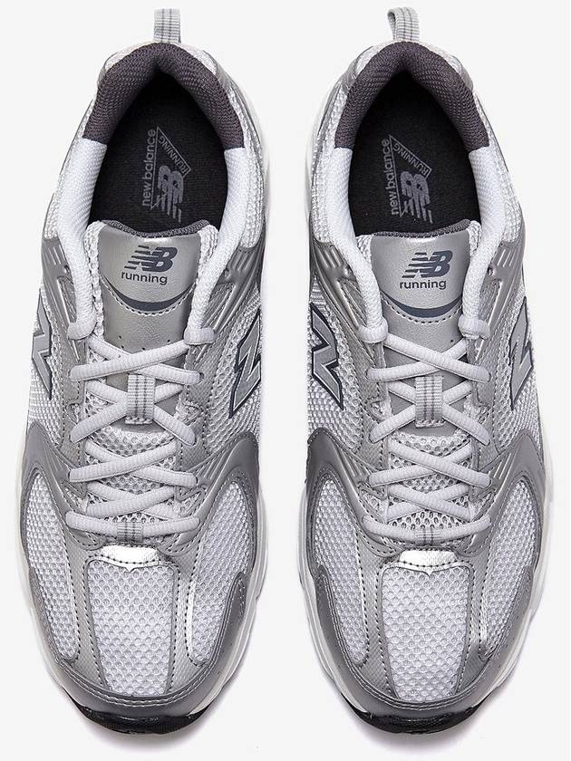 530 Metallic Low Top Sneakers Grey Matter - NEW BALANCE - BALAAN 4