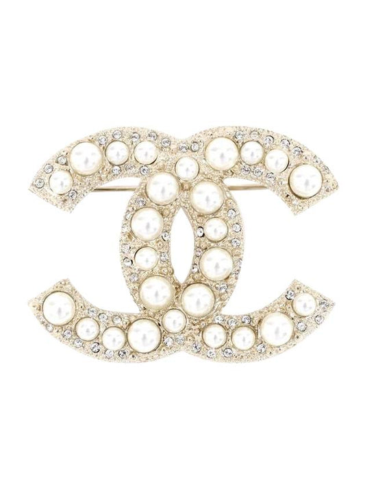 CC Pearl Clear Line Brooch White - CHANEL - BALAAN.