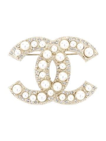 CC Pearl Clear Line Brooch White - CHANEL - BALAAN 1