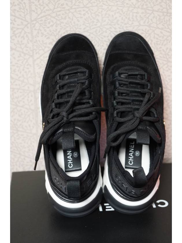 Mixed Fiber Suede Low Top Sneakers Black - CHANEL - BALAAN 6