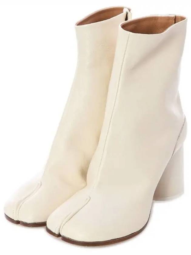 Tabi Ankle Middle Boots Ivory - MAISON MARGIELA - BALAAN.