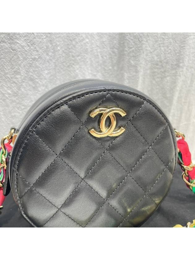 women cross bag - CHANEL - BALAAN 2