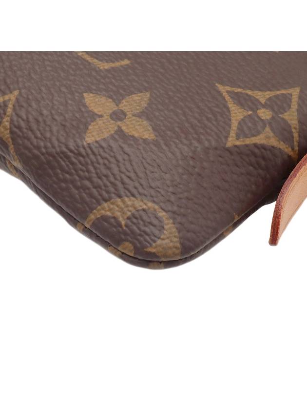 Monogram Canvas Etuille Voyage MM Clutch - LOUIS VUITTON - BALAAN 6