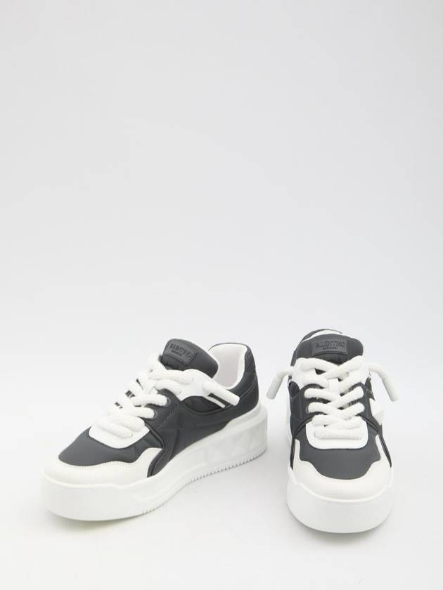 One Stud Xl Low-Top Sneakers - VALENTINO - BALAAN 5