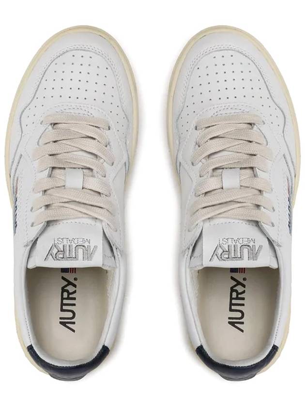 Medalist Black Heel Tab Low Top Sneakers White - AUTRY - BALAAN 3