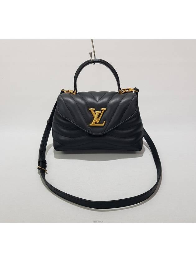 Hold Me New Wave Top Handle M21720 - LOUIS VUITTON - BALAAN 1